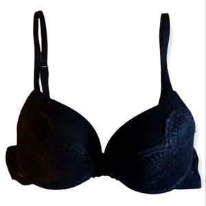 Cacique Intimates and Sleepwear women's bra Black Padded, 32b.